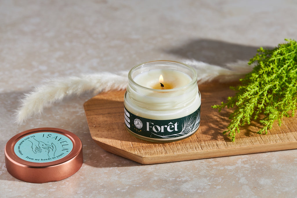 Isavela Massage Candle Foret photo 03 Burning Candle